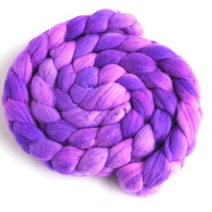 Rambouillet Wool Hand Spinner&#39;s Roving - Hand Painted Colorway, Soft Heliotrope