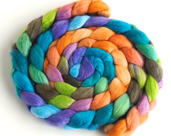 Organic Merino Wool, Hand Spinning Roving - Hand Dyed, Hand-Painted, Oranges at Sea