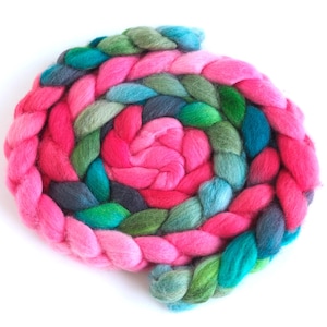 Falkland Wool Hand-Spinners Roving, Handpainted Fiber, 4 ounces, Watermelon