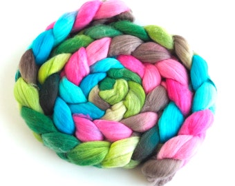 Rambouillet Wool Hand Spinner's Roving - Hand Painted Colorway, Exactly Right