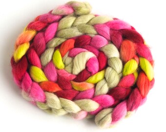 Falkland Wool Roving - Hand Dyed Spinning and Felting Fiber, 4 Ounces, Dragon Fruit