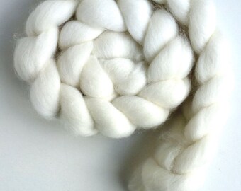 ECRU FINE Mystery Fiber, Wool Roving - Spinning and Felting Fiber