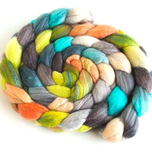 Superfeine Merino / Seide Roving - handbemalt Spinnen oder Filzen Faser, 4 Unzen, sanfte Segeln