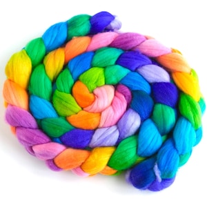 Rambouillet Wool Hand Spinner&#39;s Roving - Hand Painted Colorway, Updraft