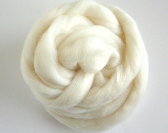 Ecru Romney Combed Top, Wool for Dyeing, Spinning, and Felting, 4 ounces