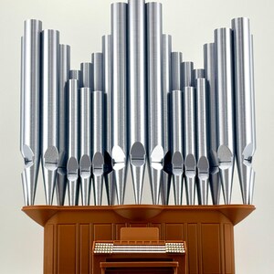 Pojemnik na długopisy inspirowany prawdziwymi francuskimi organami piszczałkowymi z sekretnym schowkiem | Organizer na biurko | Prezent dla organisty, muzyka i miłośnika muzyki zdjęcie 7