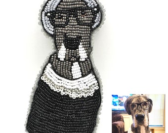 Unique made to order: remember YOUR dog with a portrait brooch/pin or pendant