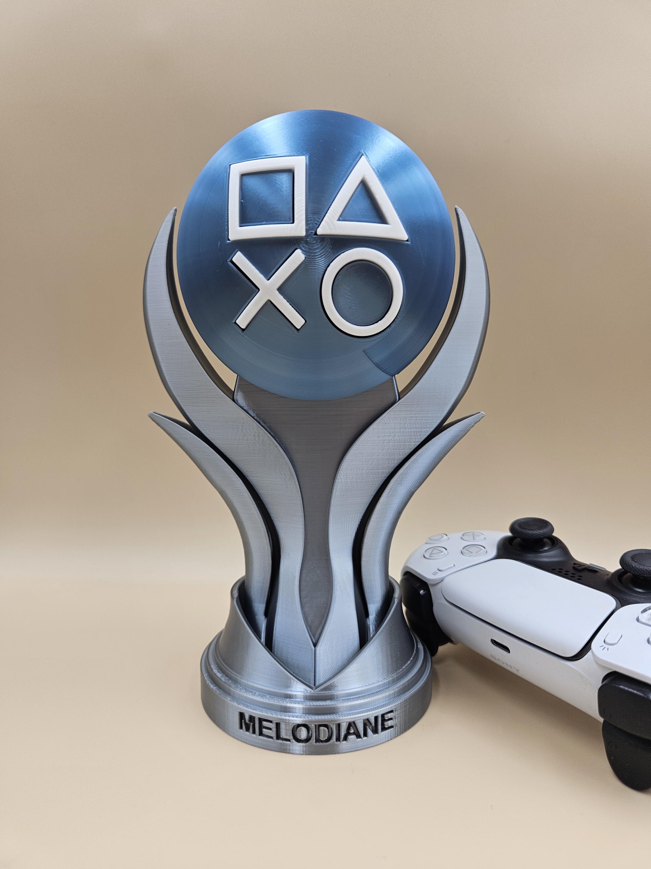 Replika Playstation Platinum Trophy PS5 Z Personalizacją