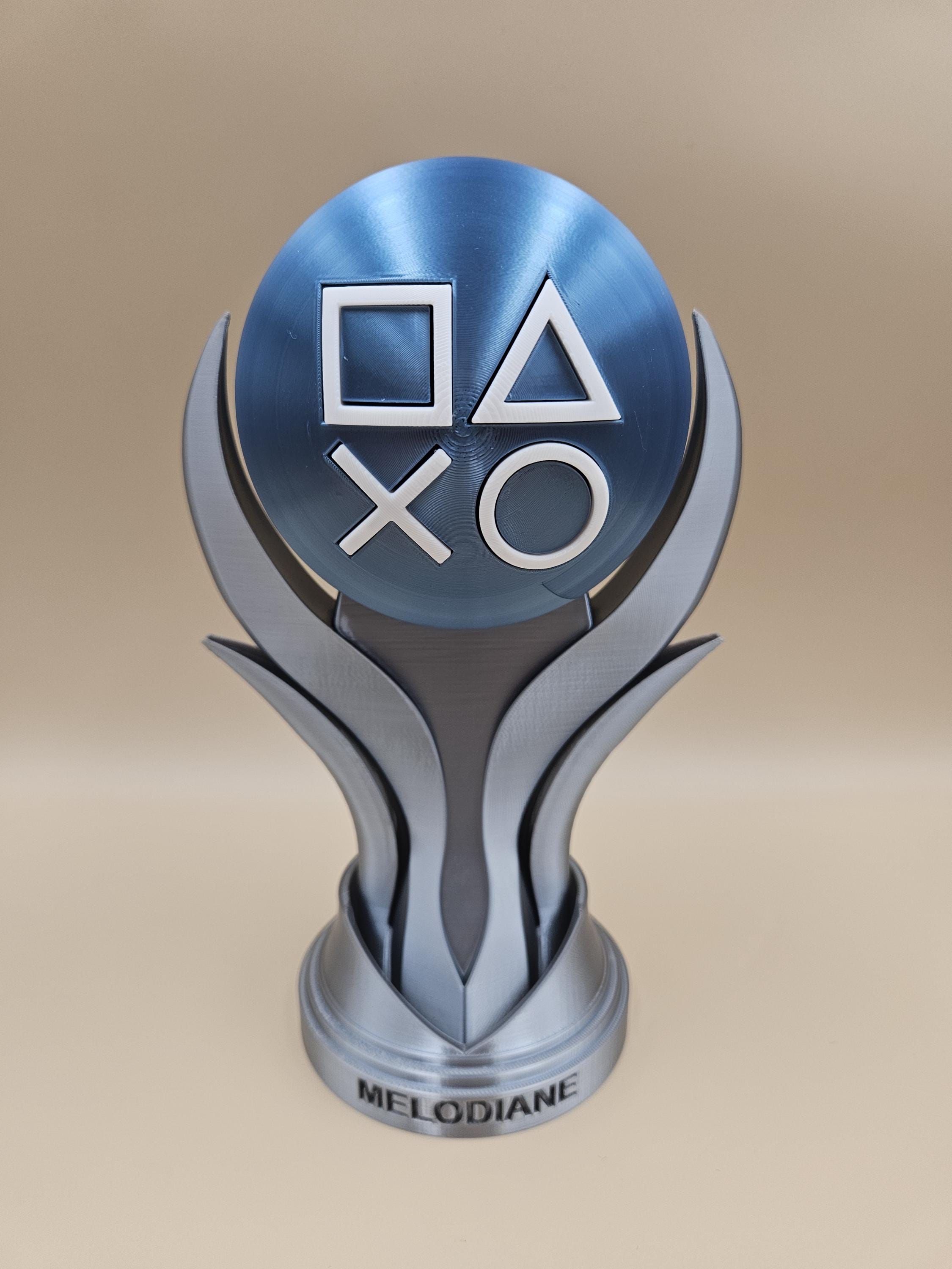 Replika Playstation Platinum Trophy PS5 Z Personalizacją