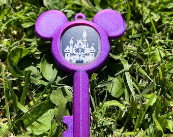 Witch Craft Purple Iridescent Key, Magic Hugger Key, PLA, Magicband+ holder, Puck holder, Magicband+ skin, Toon Key, Magic Hugger