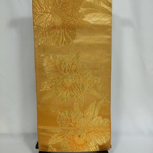 Vintage Japanese Obi,Traditional Kimono Belt,Antique Kimono Accessory,Vintage Obi Belt,Obi Sash,Silk Obi,Gold obi,Flower motif,lily