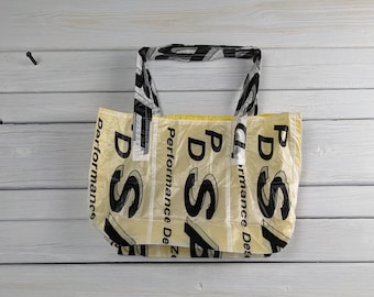 Sabre Parachute Logos Market Tote lined with Yellow Ripstop