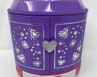 Blue Box Toys Tiny Dreams Carry Along Mini Dollhouse Playset