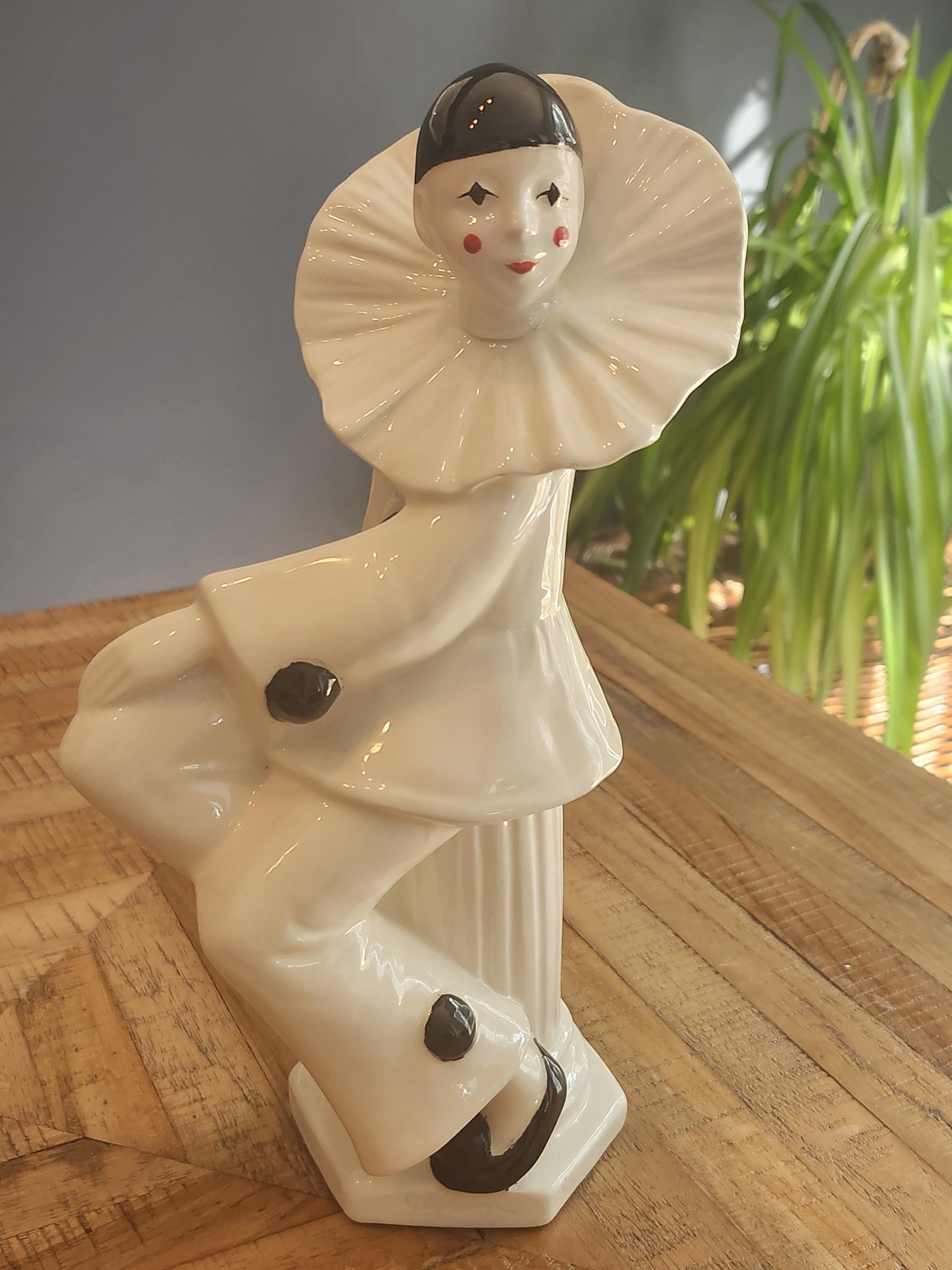 Vintage Ceramic Pierrot 1981 – Art Deco Clown Figurine – Handmade