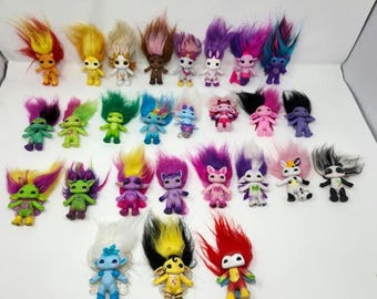 Choose your the ZELFS moose toys retired (medium)
