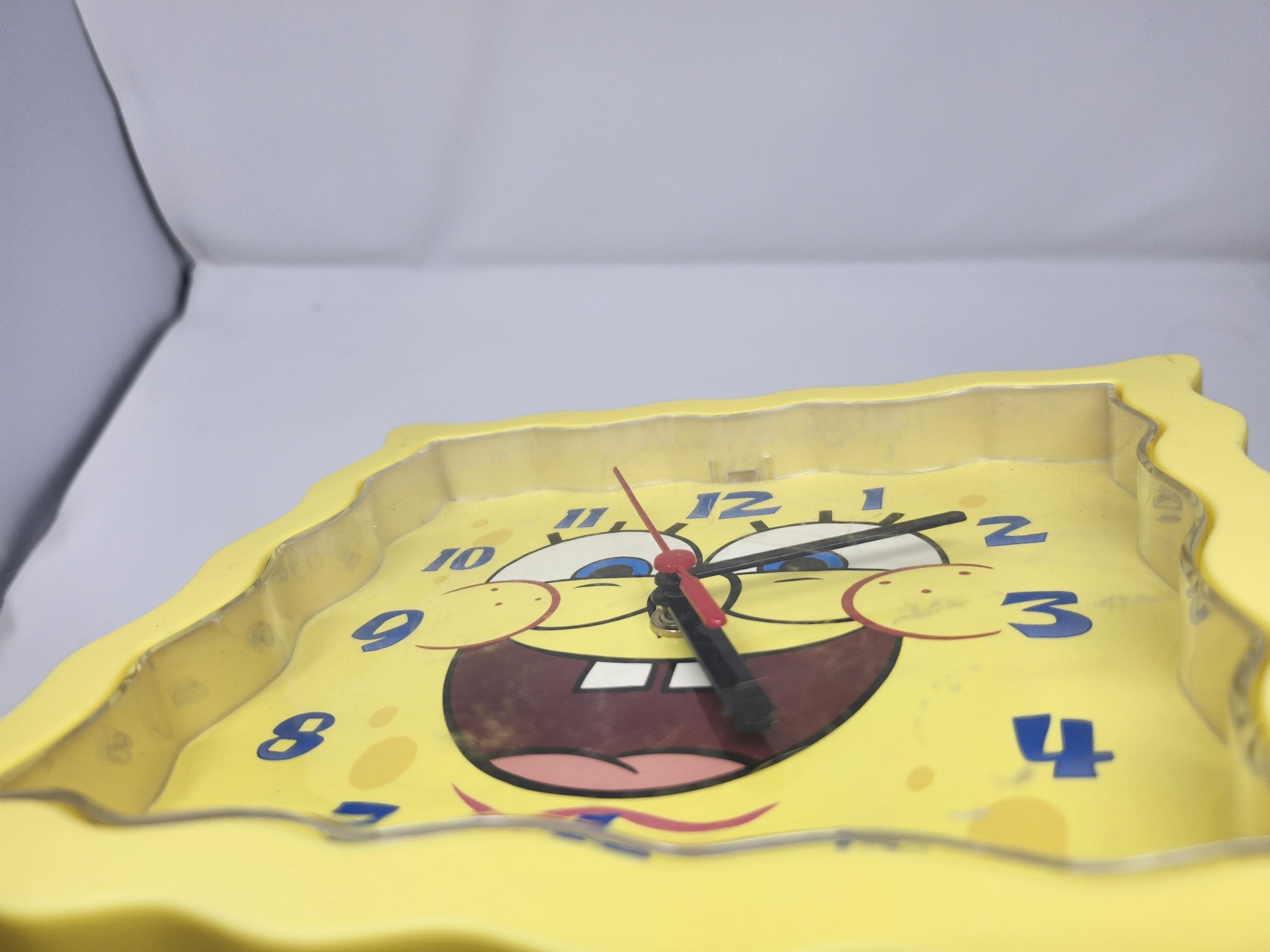 Spongebob Square Pants Nickolodeon Wall Clock Yellow Limited