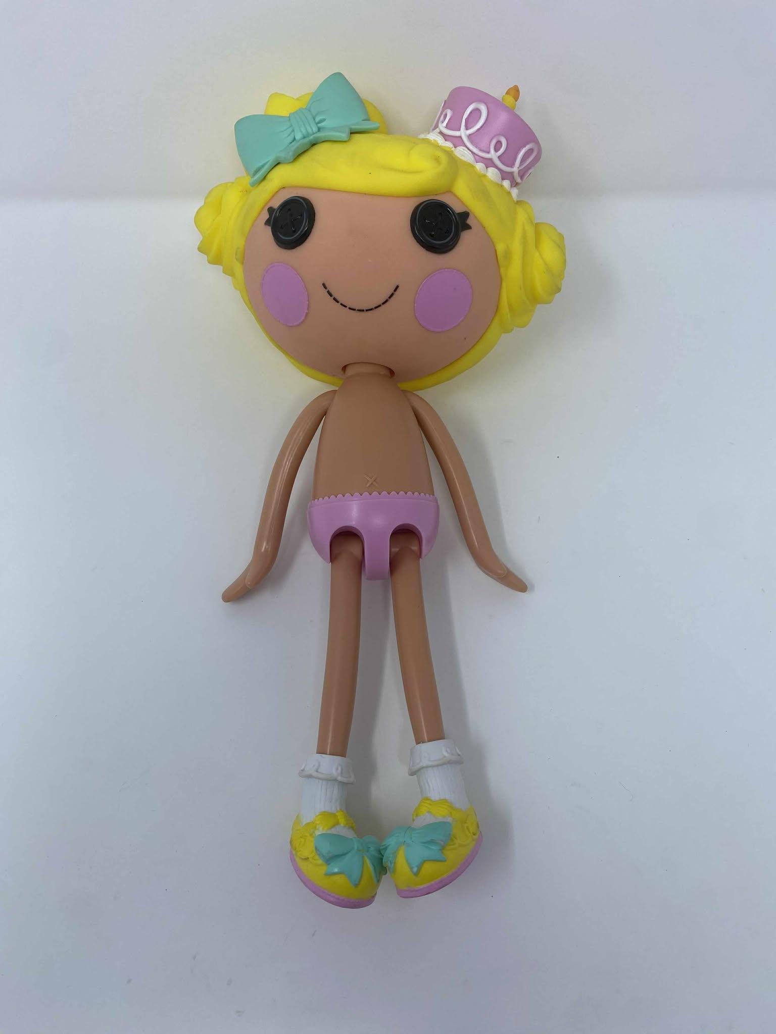 ララループシー 人形　フィギュア Amazon.co.jp: (ララループシー) Lalaloopsy ミニララループシー