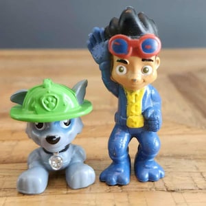 2er-Pack Figuren | Paw Patrol Rocky & Jake der Pirat | Spielzeug für Kinder | Disney Junior und Paw Patrol Figuren | Sammelfigur