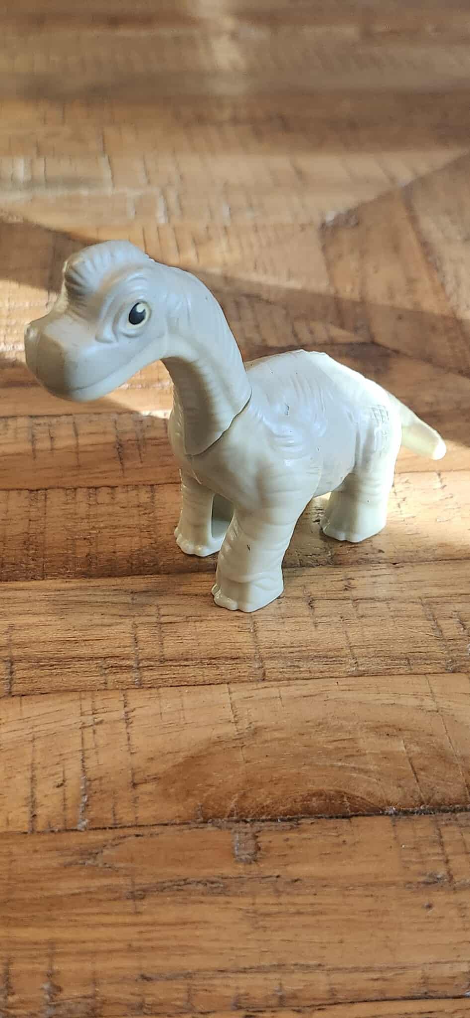 Dinosaur happy meal México