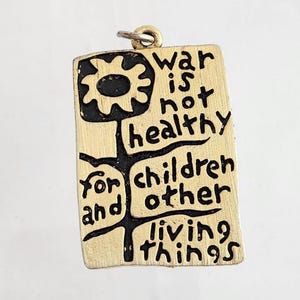 60sヴィンテージネックレスwar is not healthyローレン・シュナ 60sヴィンテージネックレスwar is not healthyローレン・シュナ