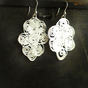 Pendientes de nube de plata de ley, pendientes largos colgantes llamativos...