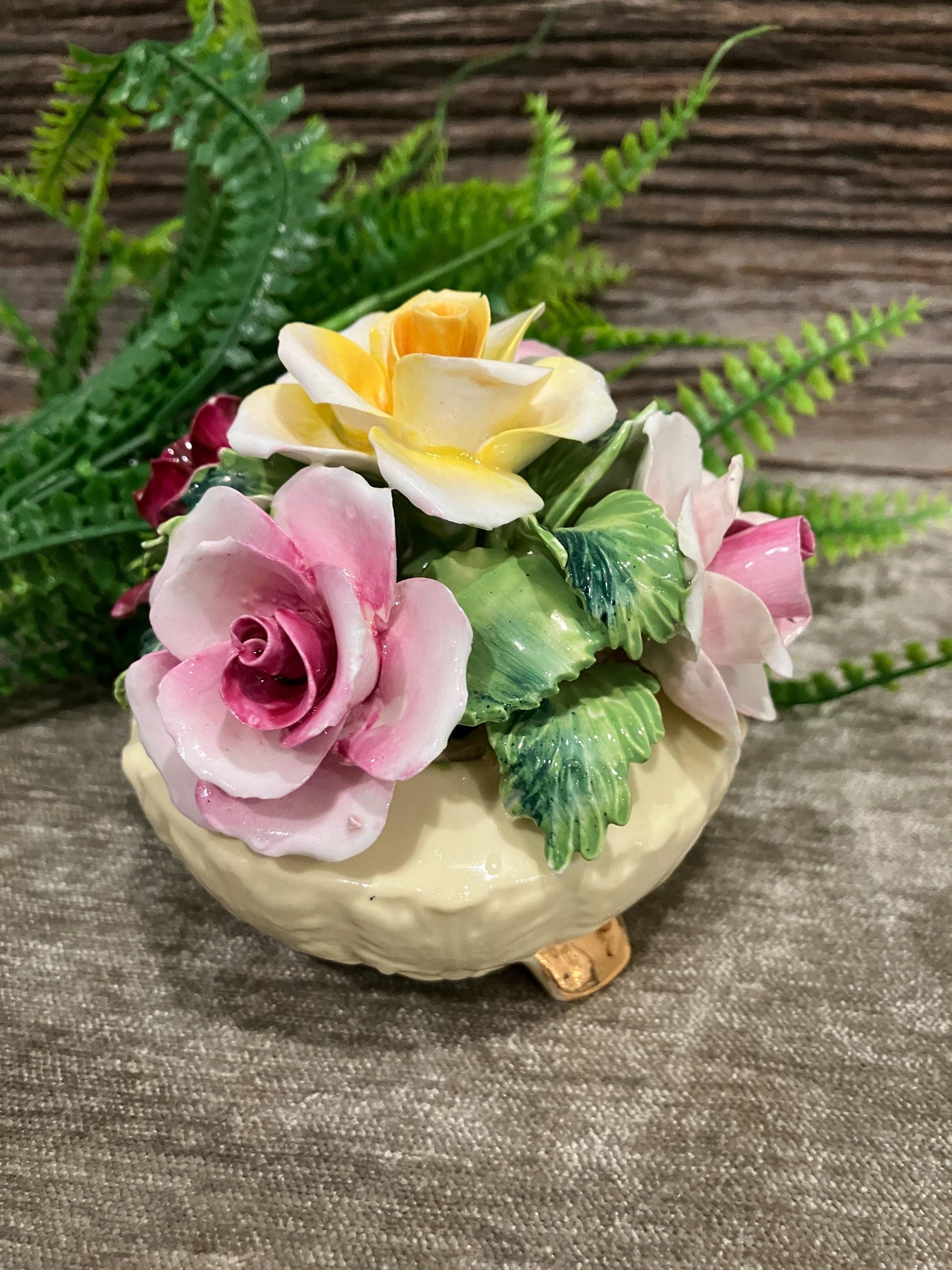 ラドナー製ボーンチャイナ磁器の花模様の装飾、置物 - Etsy 日本