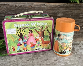 Vintage 1970's Snow White & The Seven Dwarfs Metal Lunchbox With Thermos
