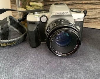 Minolta dynax maxxum 5 antigua.