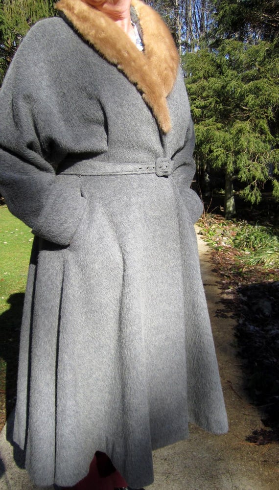 True Vintage 1950s Gray Wool Women's Retro Coat wi