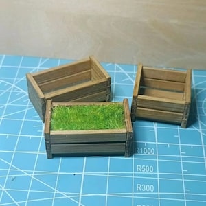 Wooden flowerpot, Farmhouse Solid Cedar Planter Box - High Quality Build and Materials