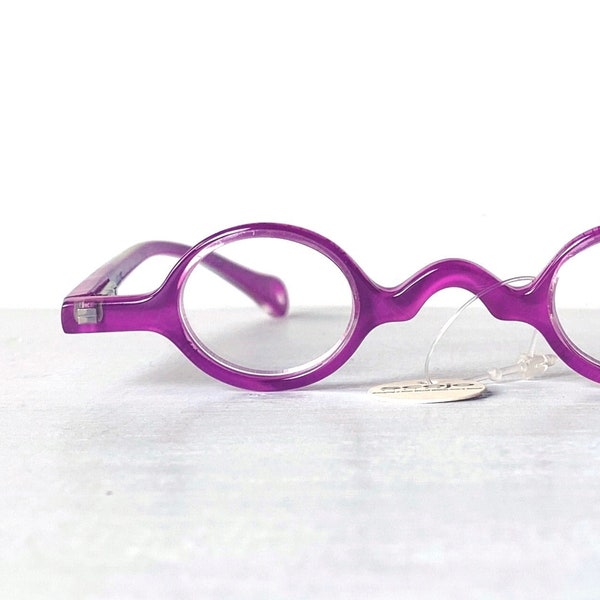 Itty Bitty +1.00 Small Round Cheaters Reading Glasses Mojos NY Eccentric Irreverent True Vintage NOS Unisex Magenta Eyeglass Frames