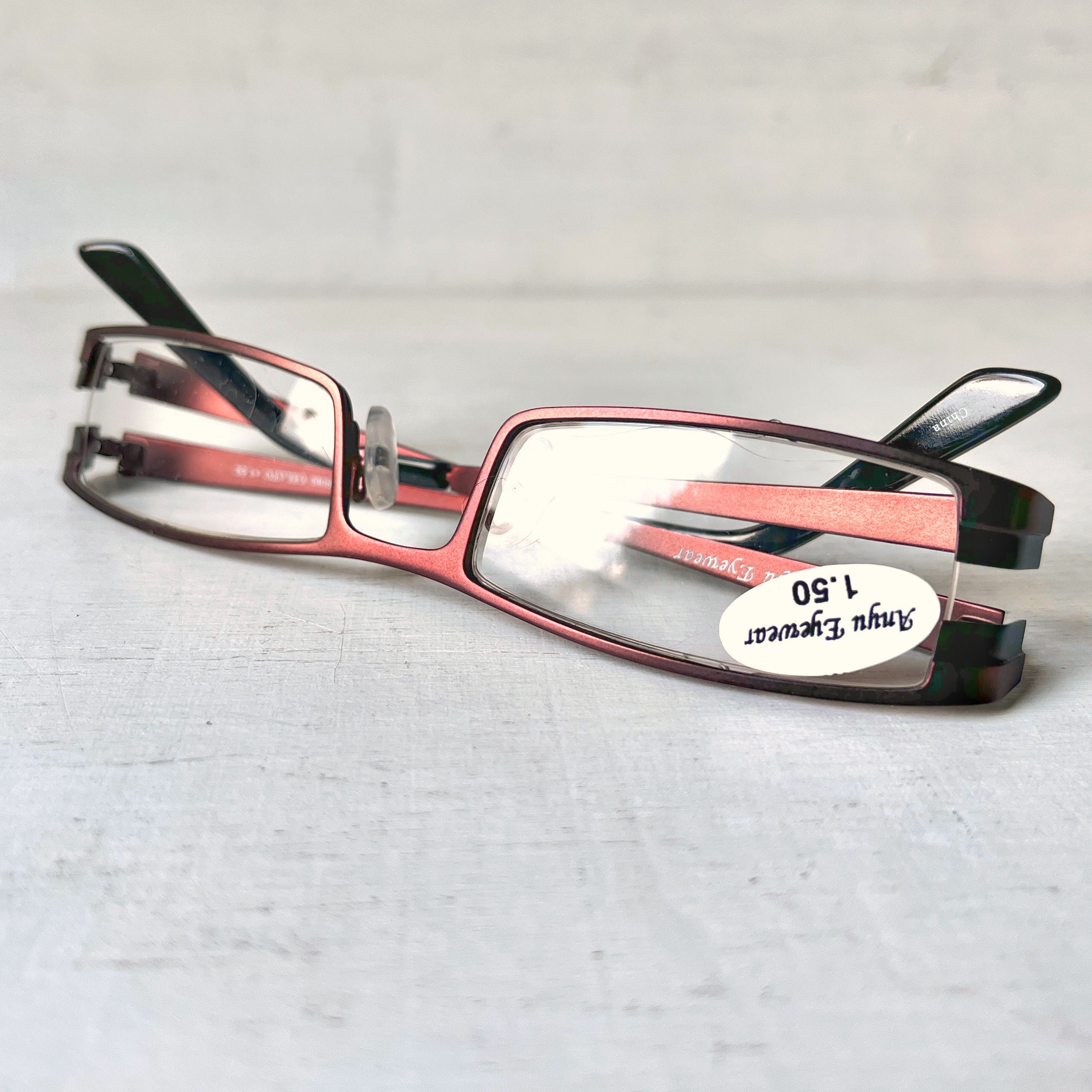 Pack of 12: Petite Rose Bold Retro Cat Eye Wholesale Sunglasses