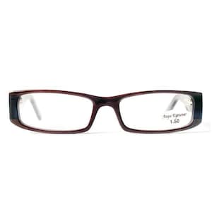 May include: Rectangular eyeglasses with a dark brown frame and clear lenses. The frame has a subtle gradient, transitioning to a darker shade at the temples. The text "Anyu Eyewear 1.50" is visible on the lens.