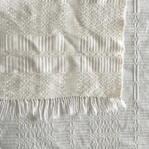 Full/Queen Overshot Cotton European Coverlet Vintage Woven Folk Art Textiles Fringed Reversible Jacquard