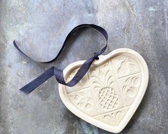 Vintage Brown Bag Cookie Art Stoneware Mold - Valentine - Hospitality Heart