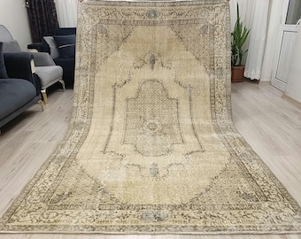 Alfombra turca anatolia vintage, color crema, 6x9 pies, 50 años de antigüedad.