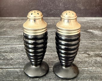 Zeldzame Hazel Atlas zwart glazen zout- en peperstel - Art Deco - Bijenkorfset