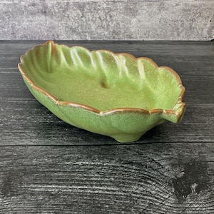 Vintage Frankoma Pottery Leaf Dish | Prairie Green | Style 225 Candy or Trinket Dish