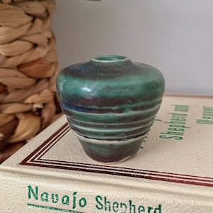 Handmade Pottery Bud Vase – 1990s Guelph Ontario – Blue-Green Glaze, Ribbed Texture – Signed &quot;C LD&quot;