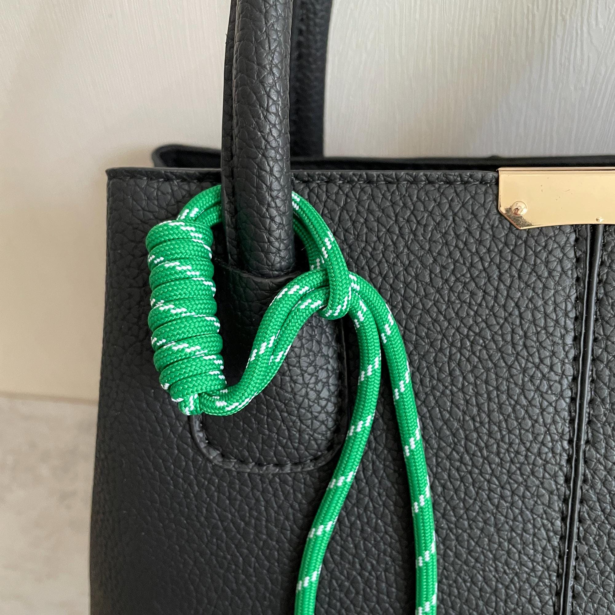 Charm London Anna Hand/ Schoudertas Oudroze | Lommers Lederwaren