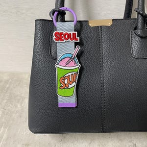 Handgemaakte riembedels: schattige sleutelhanger, tasbedelaccessoires, cadeau voor haar