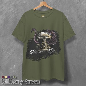 Camiseta de arte gótico de criatura tiránida para fanáticos de la ciencia ficción y la fantasía - Camiseta de calavera de terror de ciencia ficción oscura - Regalo único con diseño de terror imagen 5