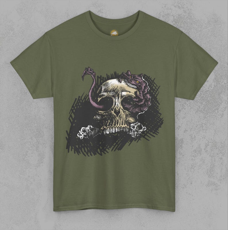 Camiseta de arte gótico de criatura tiránida para fanáticos de la ciencia ficción y la fantasía - Camiseta de calavera de terror de ciencia ficción oscura - Regalo único con diseño de terror imagen 1