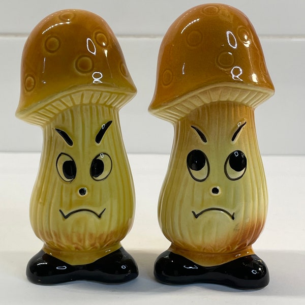 Salt & Pepper Shaker Magic Mushroom - French Bazaar