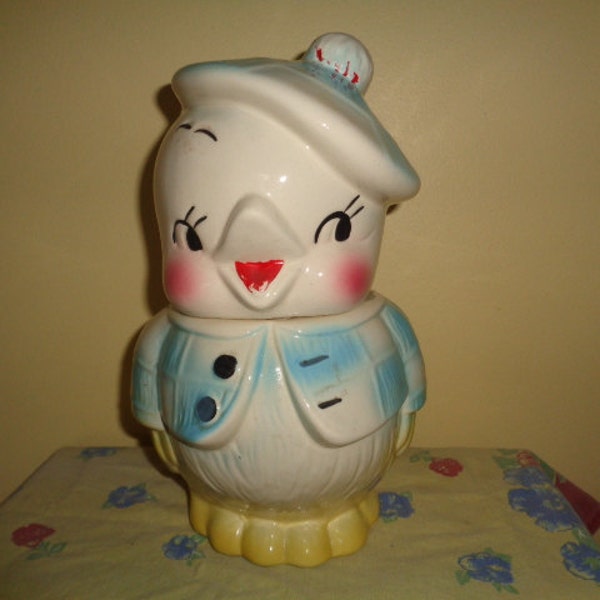 Cute vintage American Bisque Chick wearing tam cookie jar (few minor imperfections in pottery/manufacturer's flaw)