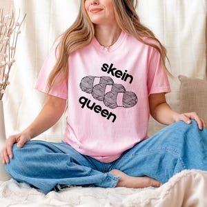 Funny Shirt, Knitting Shirt, Crocheter Outfit, Funny Crochet Shirts, Crocheting Gifts, Grandma Knitting Tee, Crocheting Mom Shirt, Mom Shirt