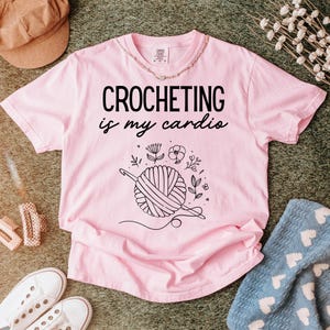 Knitting Shirt, Knitting Shirts for Women, Funny Crochet Shirts, Funny Crochet Tee, Knitter Gifts, Grandma Shirt, Mom Knitting Shirt