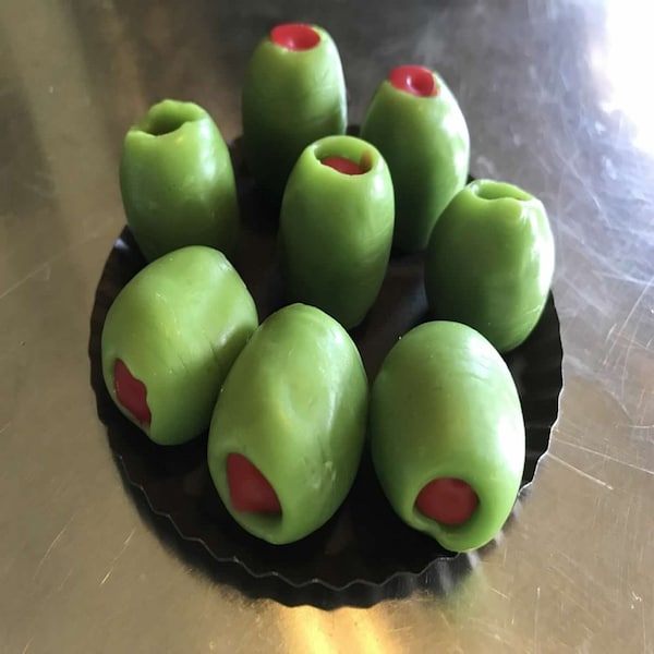 10 Wax green olives embeds tarts