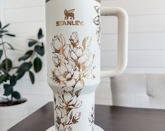 40 oz. Magnolia Stanley, lasergegraveerde beker