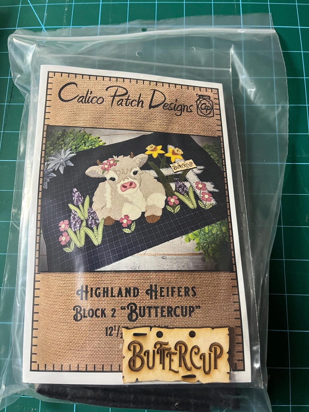 Highland Heifers Quilt Buttercup Block 2 Wool Appliqué Pattern and Wool ...